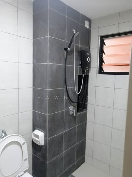 Kediaman Servis untuk Disewa di D'Vine - Shawn Loh - Bathroom - PropertyGuru.com.my