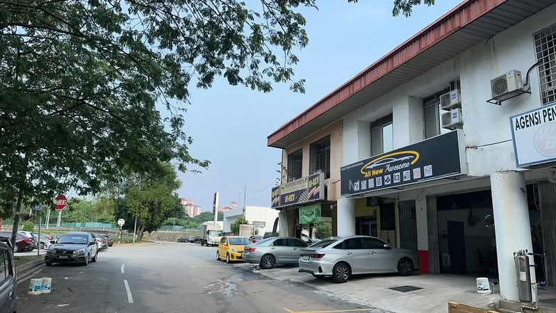 Shop / Office for Rent in Taman Sungai Besi (Salak South) - Evon Lim - Exterior - PropertyGuru.com.my