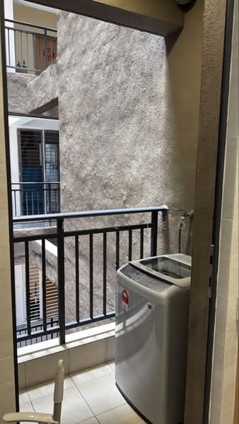 Kediaman Servis untuk Disewa di Aradia Residence @ Lake City KL North - Bryce Teo - Balcony - PropertyGuru.com.my
