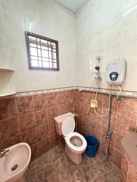 2-storey Terraced House for Rent in Taman Simpang Ampat (Simpang Ampat) - Simon Ng - Bathroom - PropertyGuru.com.my