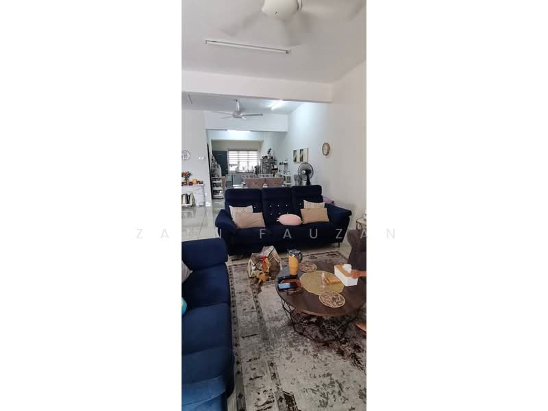 Rumah Teres untuk Dijual di Rawang (Selangor) - Zann Fauzan - Living Room - PropertyGuru.com.my