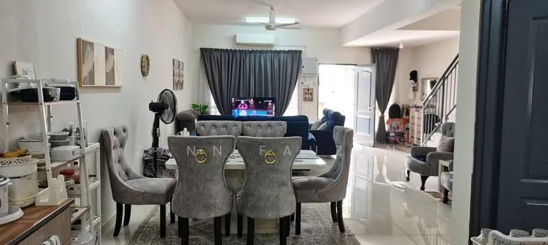 Rumah Teres untuk Dijual di Rawang (Selangor) - Zann Fauzan - Living Room - PropertyGuru.com.my