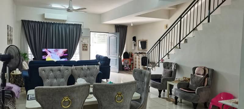Rumah Teres untuk Dijual di Rawang (Selangor) - Zann Fauzan - Living Room - PropertyGuru.com.my