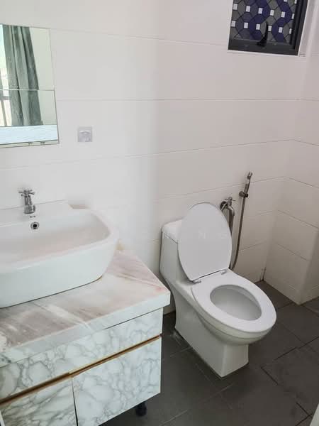 Kondominium untuk Disewa di Dutamas Residence - Simon Ng - Bathroom - PropertyGuru.com.my