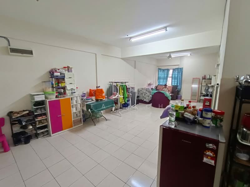 Flat for Sale at Fortune Court - Jean Koh - Living Room - PropertyGuru.com.my