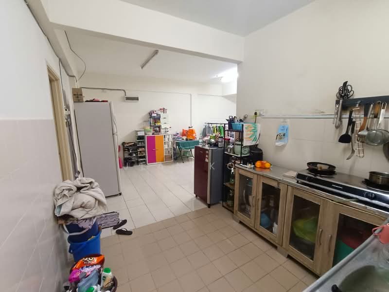 Flat for Sale at Fortune Court - Jean Koh - Kitchen - PropertyGuru.com.my