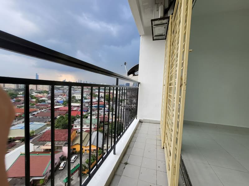 Kondominium untuk Dijual di Ampang Prima - Azli Ibrahim - Balcony - PropertyGuru.com.my