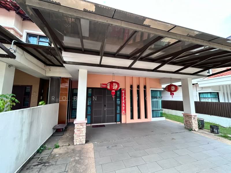 Semi-Detached House for Sale in Taman Yarl (Jalan Klang Lama (Old Klang Road)) - Robin Tchong - Entrance - PropertyGuru.com.my