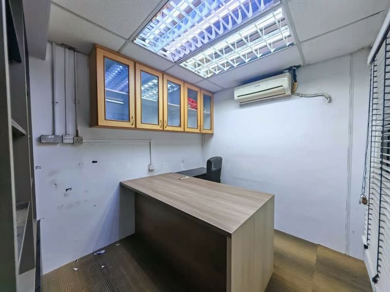 Kilang Teres untuk Dijual di Taman Industri Jaya (Skudai) - Karl Lim - Study - PropertyGuru.com.my