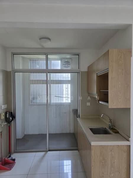 Condominium for Sale at Midfields 2 - Evan Chan - Kitchen - PropertyGuru.com.my