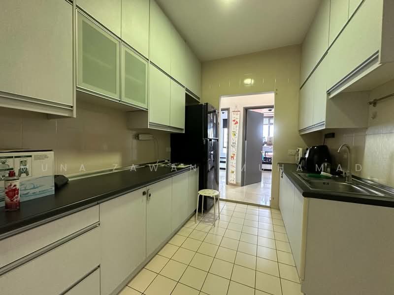 Condominium for Sale at Royal Domain Sri Putramas 2 - Muna Zawani Muhamad - Kitchen - PropertyGuru.com.my