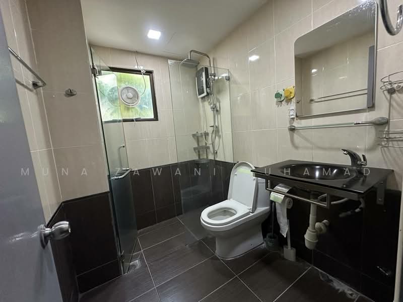 Condominium for Sale at Royal Domain Sri Putramas 2 - Muna Zawani Muhamad - Bathroom - PropertyGuru.com.my