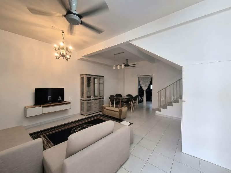 2-storey Terraced House for Sale in Taman Pulai Mutiara (Iskandar Puteri (Nusajaya)) - Fakhrul Imlan - Living Room - PropertyGuru.com.my