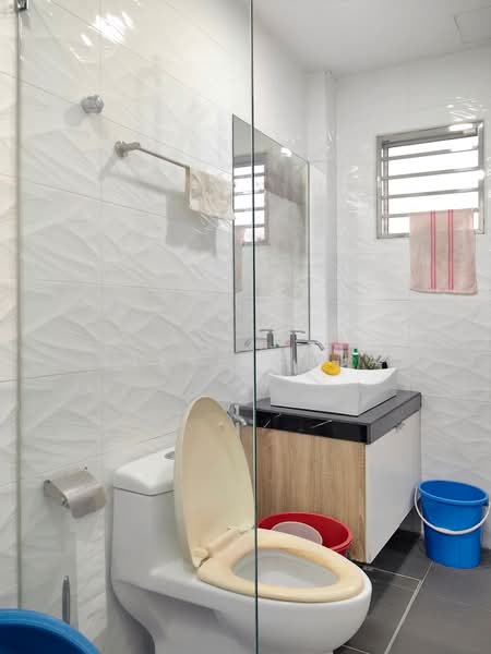 3-storey Terraced House for Sale in Sungai Buloh (Selangor) - Steve Chua - Bathroom - PropertyGuru.com.my