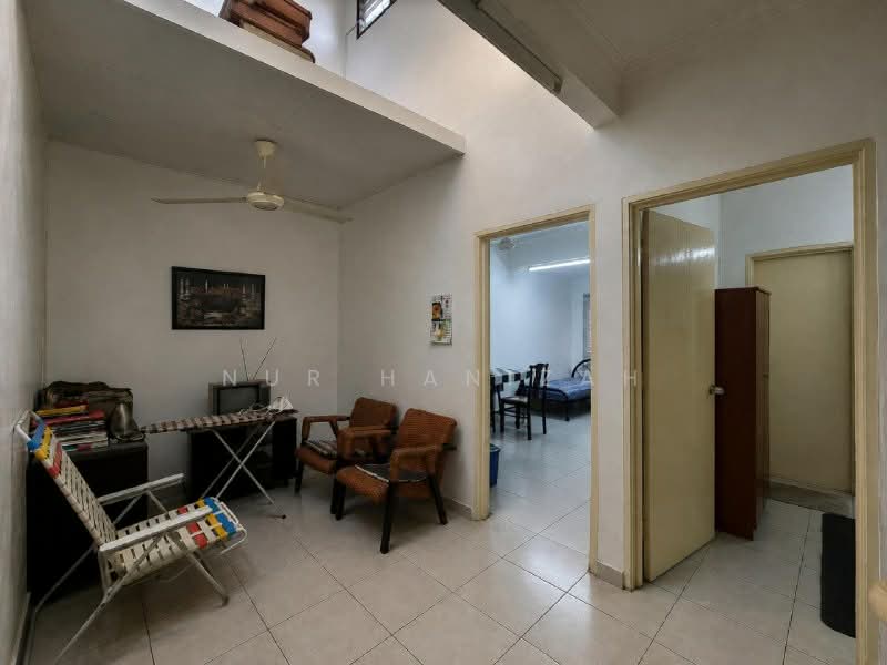 2-storey Terraced House for Sale in Seksyen 13 (Shah Alam) - Nur Hanizah - Living Room - PropertyGuru.com.my