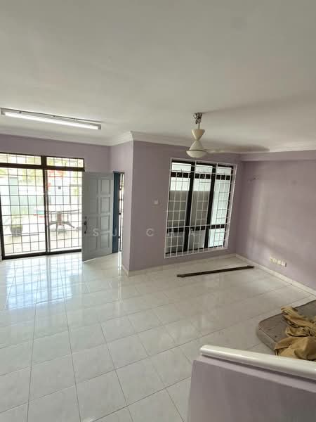 2-storey Terraced House for Rent in Taman Mount Austin (Tebrau) - SJ CHAN - Living Room - PropertyGuru.com.my
