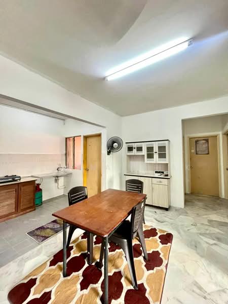 Pangsapuri untuk Disewa di Astana Alam Apartment 2 - Rohana Ishak - PropertyGuru.com.my