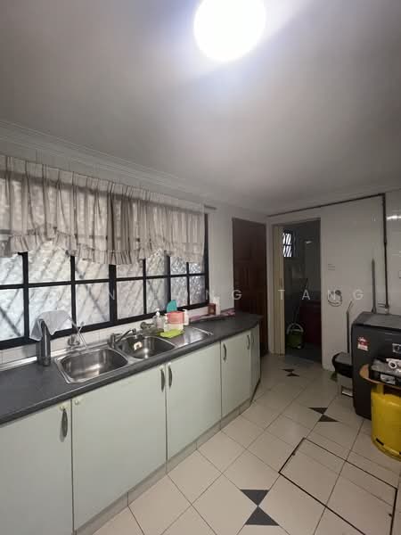 Rumah Teres 2-Tingkat untuk Disewa di Usj 1 (Subang Jaya) - Chun Hong Tang - Kitchen - PropertyGuru.com.my