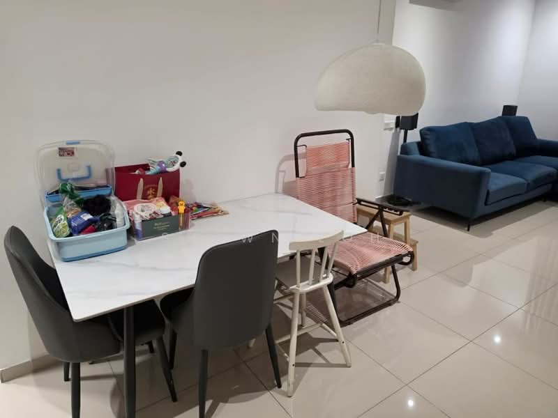 Kediaman Servis untuk Disewa di D'Quince Residences - Shawn Loh - Living Room - PropertyGuru.com.my