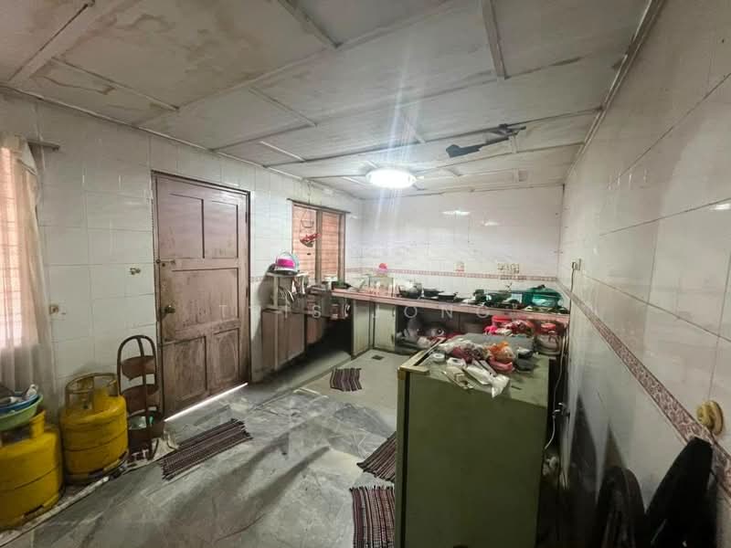 Rumah Teres untuk Dijual di Taman Bersatu (Rawang) - Tris Jong - Kitchen - PropertyGuru.com.my