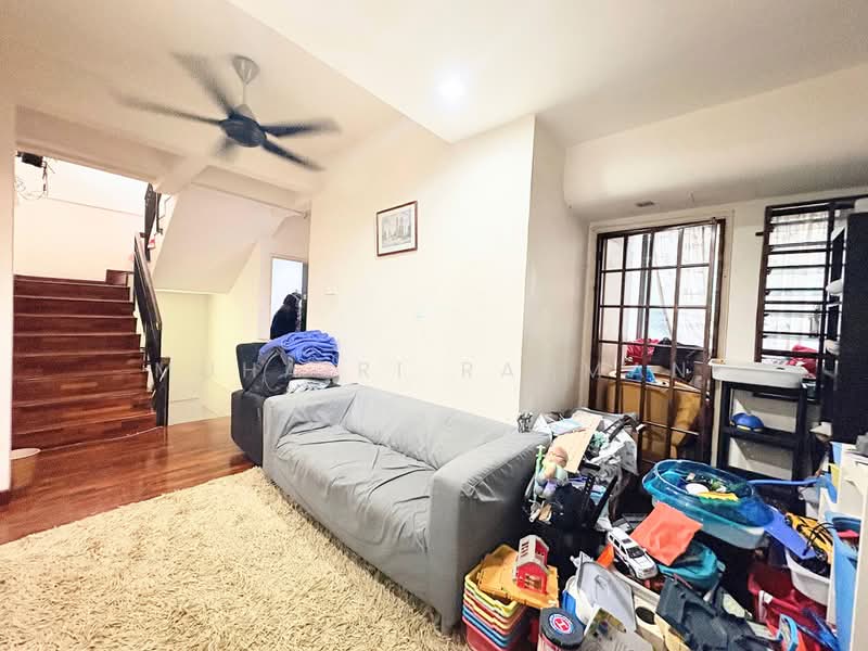 Vila Berkembar untuk Dijual di Subang (Selangor) - Muhairi Rahman - Living Room - PropertyGuru.com.my