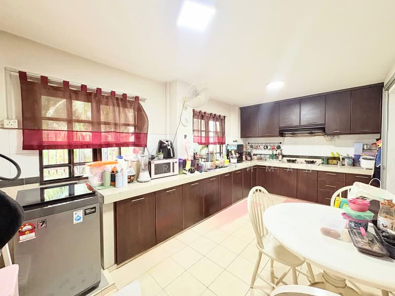 Vila Berkembar untuk Dijual di Subang (Selangor) - Muhairi Rahman - Kitchen - PropertyGuru.com.my
