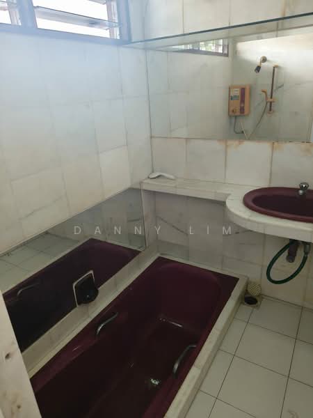 2-storey Terraced House for Rent in Gelugor (Penang) - Danny Lim - Bathroom - PropertyGuru.com.my