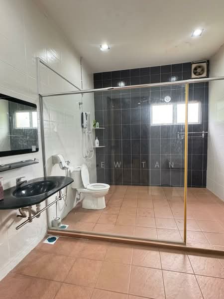 Bungalow House untuk Dijual di Rawang (Selangor) - Andrew Tan - Bathroom - PropertyGuru.com.my