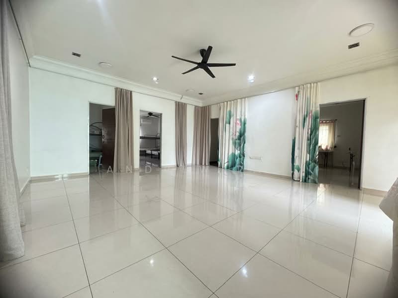 Bungalow House untuk Dijual di Rawang (Selangor) - Andrew Tan - Living Room - PropertyGuru.com.my