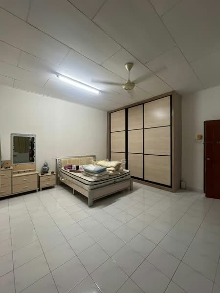 Rumah Berkembar untuk Disewa di Ayer Itam (Penang) - Leong . - Bedroom - PropertyGuru.com.my