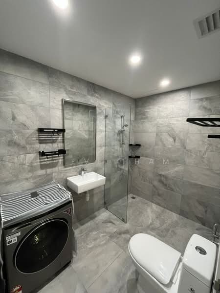 Kediaman Servis untuk Disewa di Equine Residence - Steve Tham - Bathroom - PropertyGuru.com.my