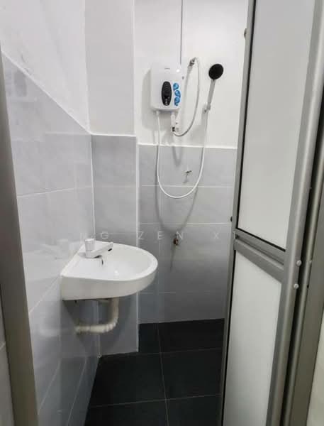 2-storey Terraced House for Sale in Taman Skudai Baru (Skudai) - NG ZEN XI - Bathroom - PropertyGuru.com.my