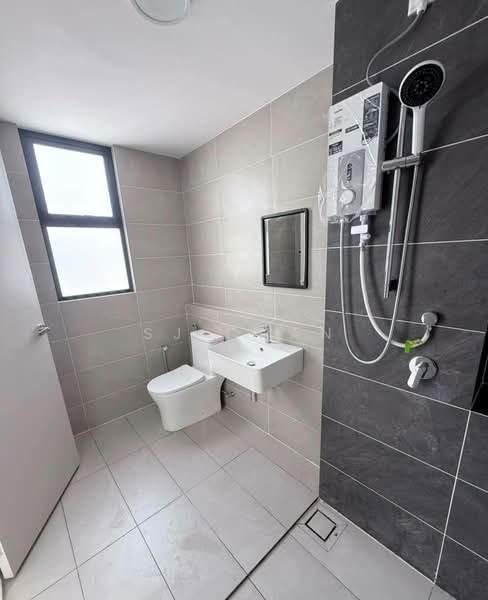 Rumah Teres 2-Tingkat untuk Disewa di Iskandar Puteri (Nusajaya) (Johor) - SJ CHAN - Bathroom - PropertyGuru.com.my