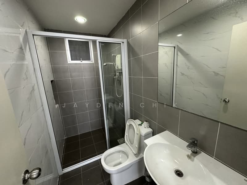 Kediaman Servis untuk Disewa di Savanna Executive Suite @ Southville City - Jayden Chik - Bathroom - PropertyGuru.com.my