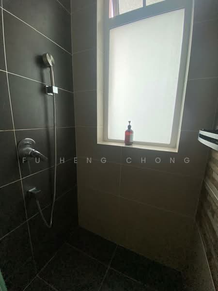 Kediaman Servis untuk Disewa di TriTower Residence @ Johor Bahru Sentral - Fu Heng Chong - Bathroom - PropertyGuru.com.my