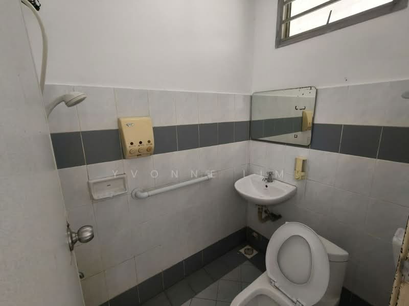 2-storey Terraced House for Sale in Taman Seri Orkid (Skudai) - Yvonne Lim - Bathroom - PropertyGuru.com.my