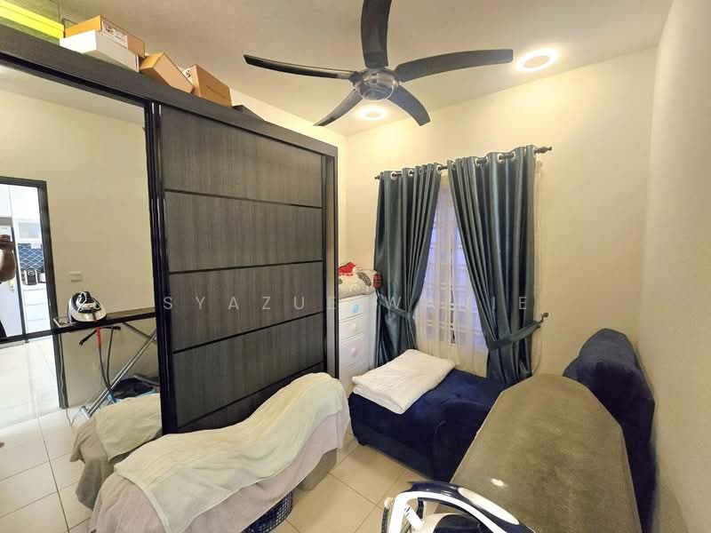 Rumah Teres 2-Tingkat untuk Dijual di Dengkil (Selangor) - Syazue Wanie - Bedroom - PropertyGuru.com.my