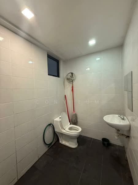 Kediaman Servis untuk Disewa di Service Residence @ Landmark Residence 2 - Cony Lum - Bathroom - PropertyGuru.com.my