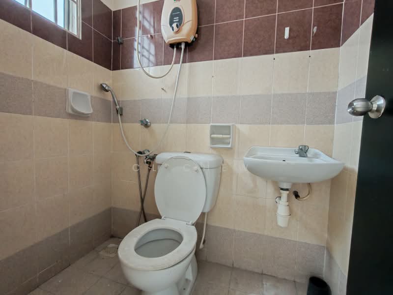 Rumah Teres 2-Tingkat untuk Dijual di Bandar Parklands (Klang) - CL Chew - Bathroom - PropertyGuru.com.my