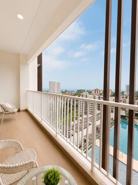 Kondominium untuk Dijual di Ferringhi Residence 2 - Serena Tan - Balcony - PropertyGuru.com.my