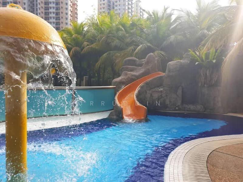 Kondominium untuk Dijual di Saujana Aster - Amirruddin . - Pool - PropertyGuru.com.my