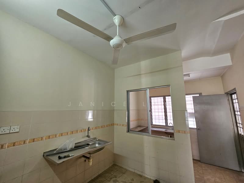 Rumah Teres 2.5-Tingkat untuk Dijual di Bandar Mahkota Cheras (Cheras) - Janice Lau - Kitchen - PropertyGuru.com.my