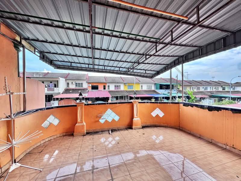 Rumah Teres 2-Tingkat untuk Dijual di Taman Pulai Indah (Johor Bahru) - Fakhrul Imlan - Balcony - PropertyGuru.com.my
