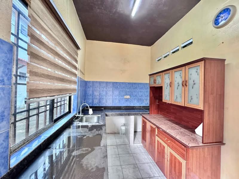 Rumah Teres 2-Tingkat untuk Dijual di Taman Pulai Indah (Johor Bahru) - Fakhrul Imlan - Kitchen - PropertyGuru.com.my