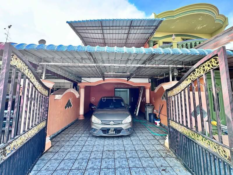 Rumah Teres 2-Tingkat untuk Dijual di Taman Pulai Indah (Johor Bahru) - Fakhrul Imlan - Exterior - PropertyGuru.com.my