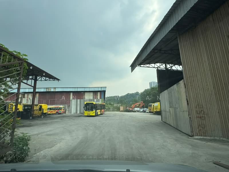 Gudang untuk Disewa di Kampung Pulau Meranti (Puchong) - Andrew Tan - Exterior - PropertyGuru.com.my