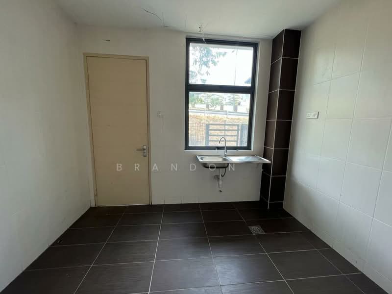 3-storey Terraced House for Sale in Ampang (Selangor) - Brandon . - Kitchen - PropertyGuru.com.my