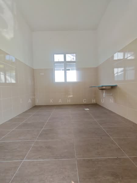 Bungalow House for Sale in Taman Senawang Perdana (Senawang) - Lai Kah Chun - Kitchen - PropertyGuru.com.my