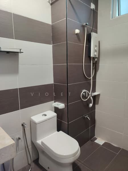 Kondominium untuk Disewa di M Condominium @ Larkin - Violet Ng - Bathroom - PropertyGuru.com.my