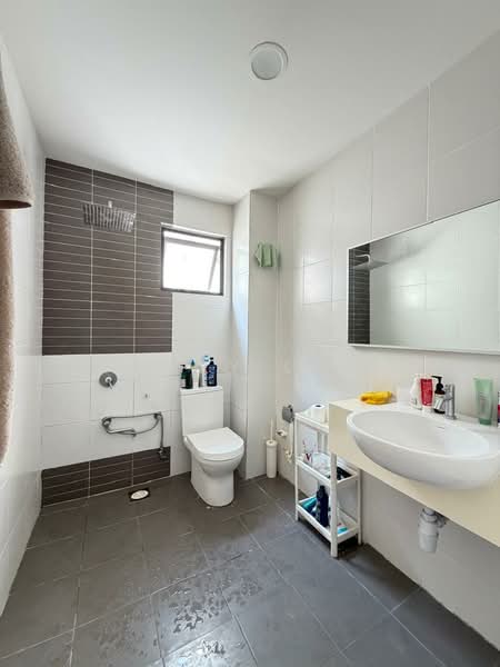 3-storey Terraced House for Sale in Cyberjaya (Selangor) - Henry Liew - Bathroom - PropertyGuru.com.my